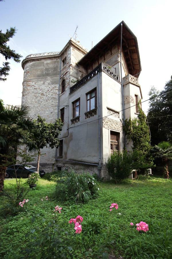 Apartment In The Top Center Of Old Town Pula Exterior photo